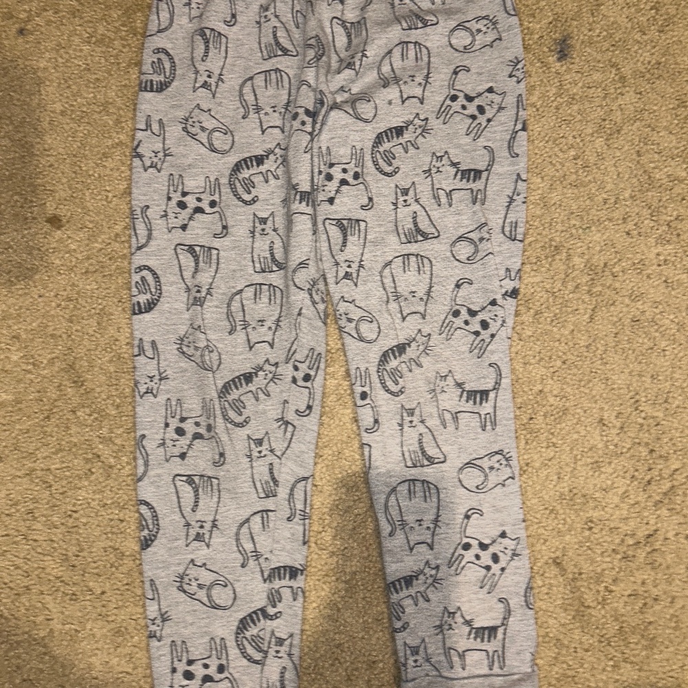 Adorable cat sweatpants for kids